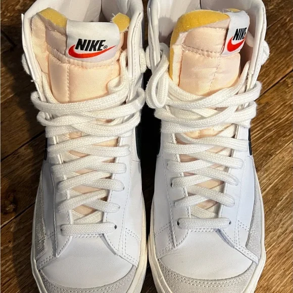 Nike Blazer Mid '77 Vintage black white high top leather shoe ~Women’s Size 9 - Picture 5 of 10